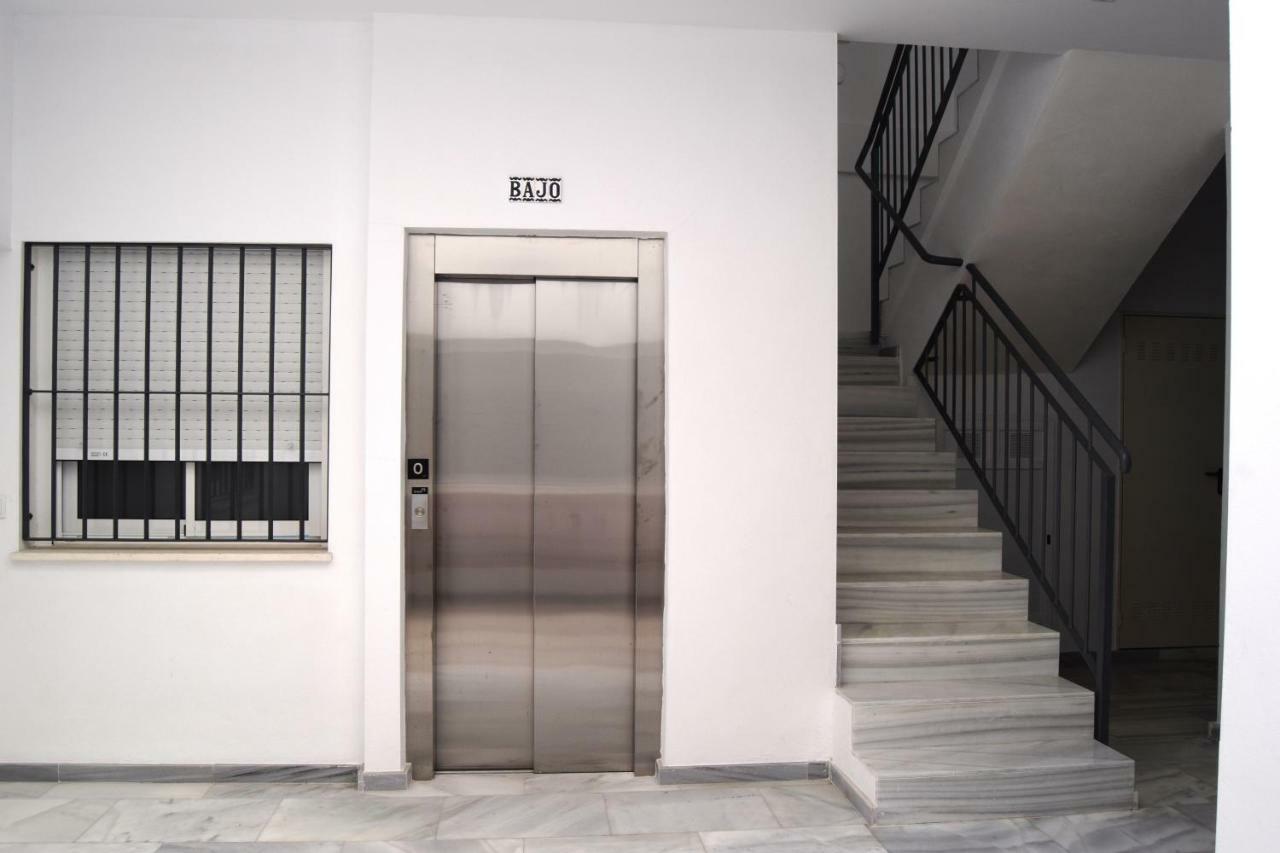 Pnp17 Bi Apartment Севиля Екстериор снимка