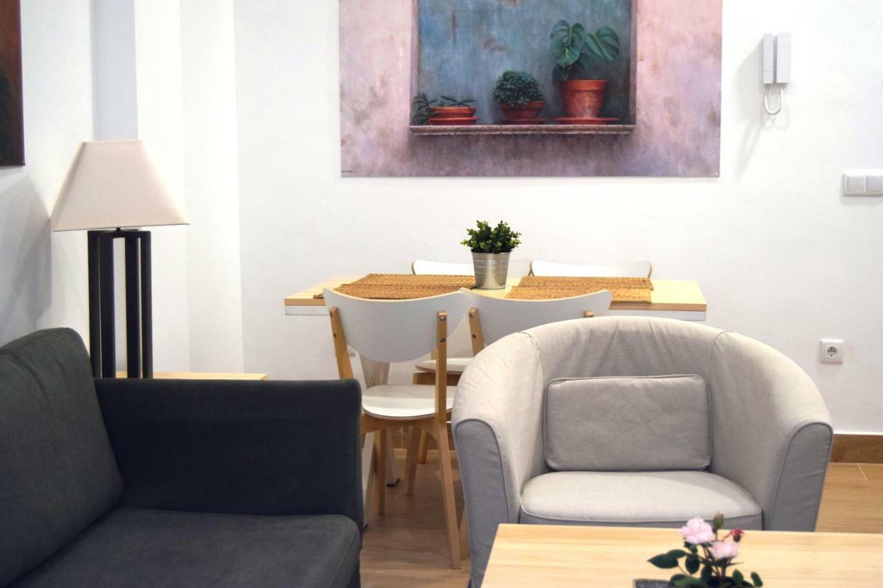 Pnp17 Bi Apartment Севиля Екстериор снимка